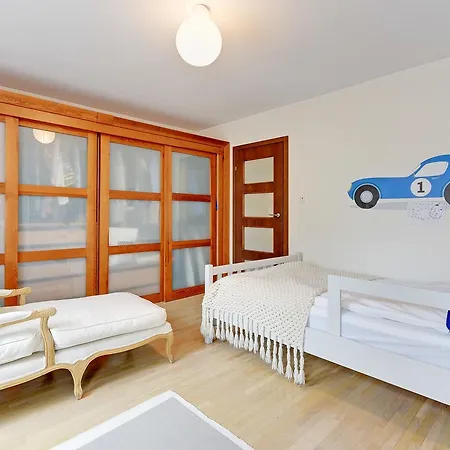 Navy Group - Family House *